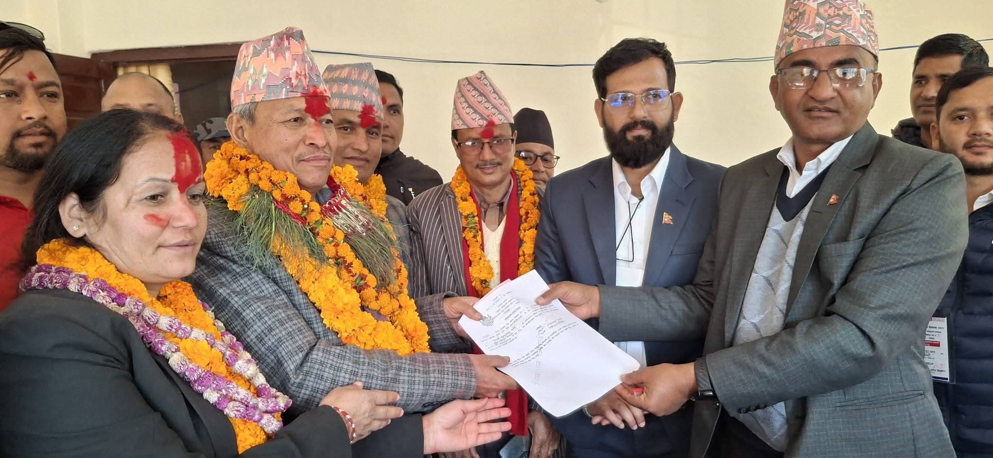 चुनाव हार्ने डरले रावलको झुटको खेती : समानुपातिकमा नामै नभएकालाई उम्मेदवार बनाएर प्रचार