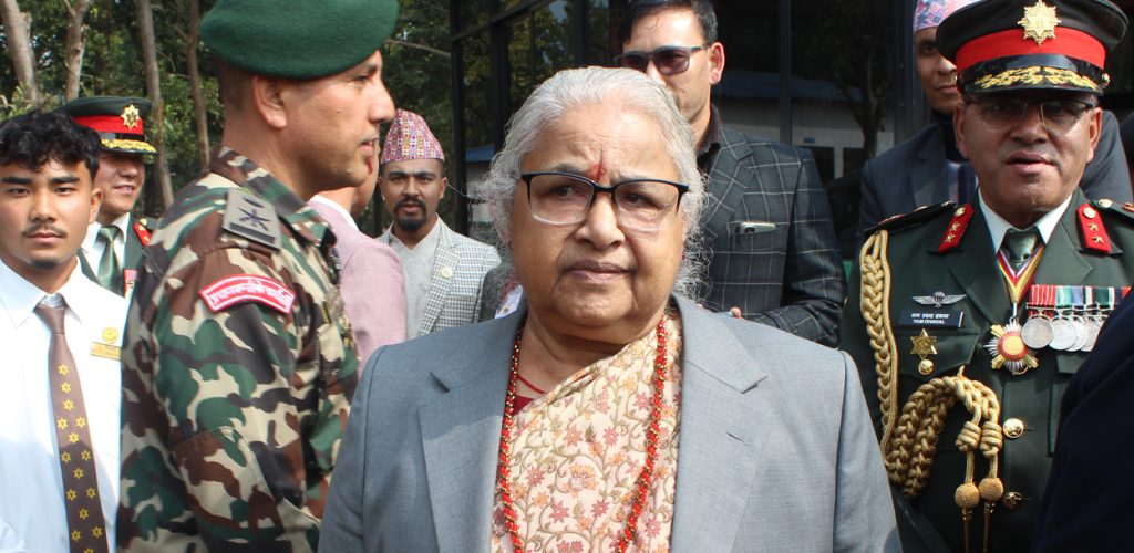 सिंहदरबारबाट बिदा भइन् प्रधानमन्त्री कार्की, बालुवाटारबाट सामान सारियो